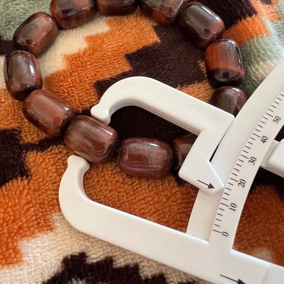 ❤️ Gorgeous Natural Barrel Red  Tiger Eye Bracelet 12x18mm Beads 48gm - Picture 9 of 11